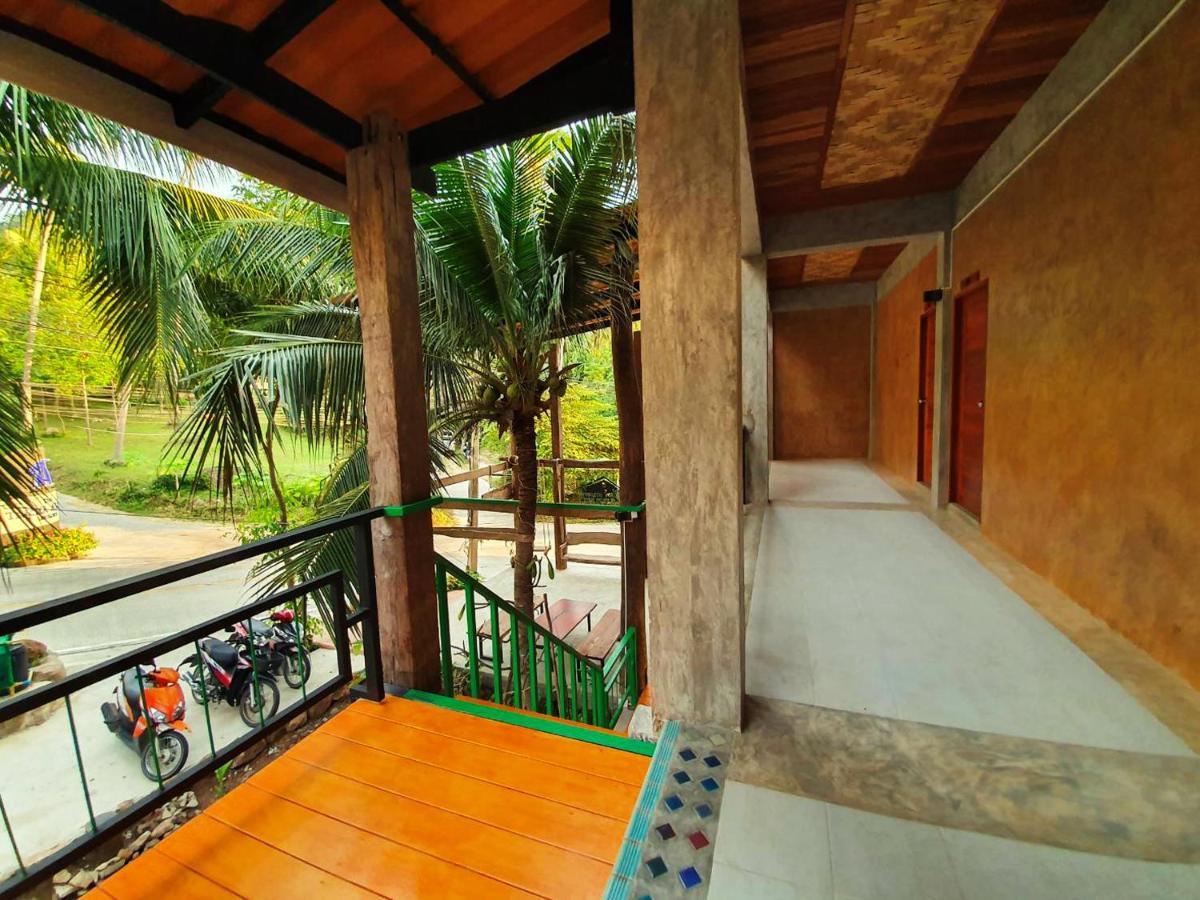 Life Koh Tao Resort Exterior photo